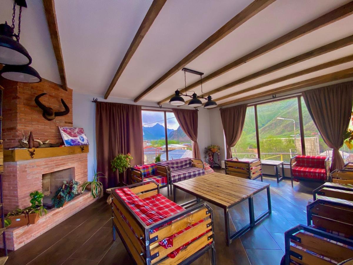 Veranda Guesthouse Kazbegi Exterior photo