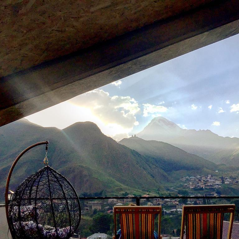 Veranda Guesthouse Kazbegi Exterior photo